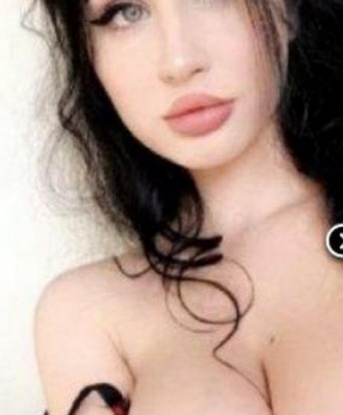 Амина, 26